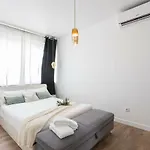Nocleg ze śniadaniem Airport 4*