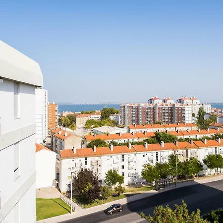 Airport Oda ve Kahvaltı Lisboa
