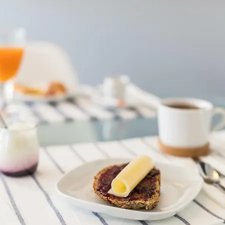 Airport Oda ve Kahvaltı