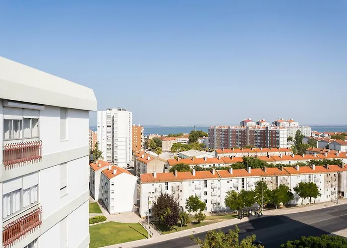 Airport ベッド・アンド・ブレックファスト 4*