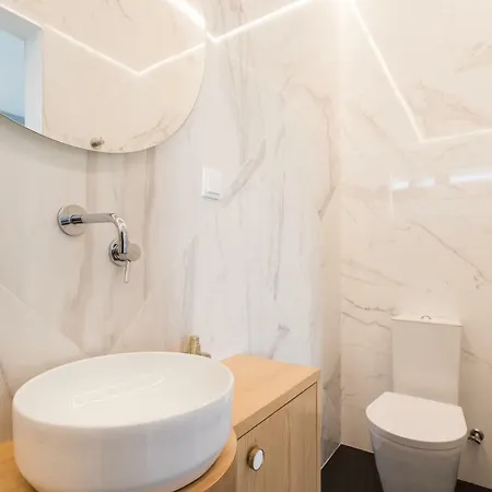 Airport B&B 리스본