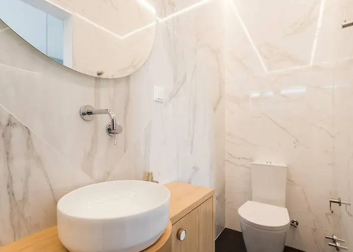 Airport Bed & Breakfast Lisboa