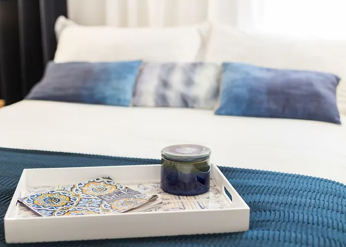 Bed & Breakfast Airport 4*