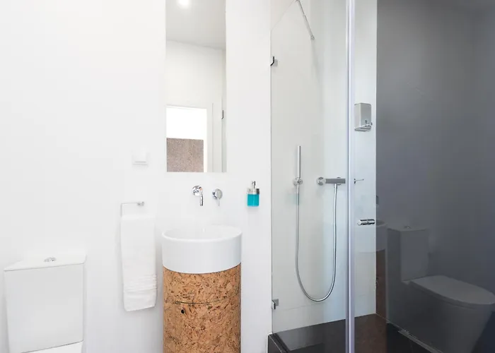 Airport Bed & Breakfast 4*